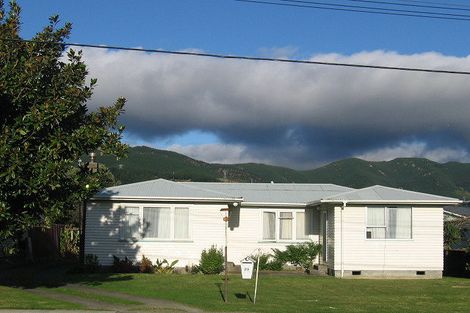 Photo of property in 20 Arawhata Road, Paraparaumu, 5032