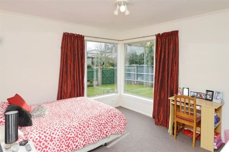 Photo of property in 14 Sevenoaks Drive, Bryndwr, Christchurch, 8053