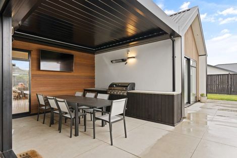 Photo of property in 11 Three Kings Court, Outram, 9019