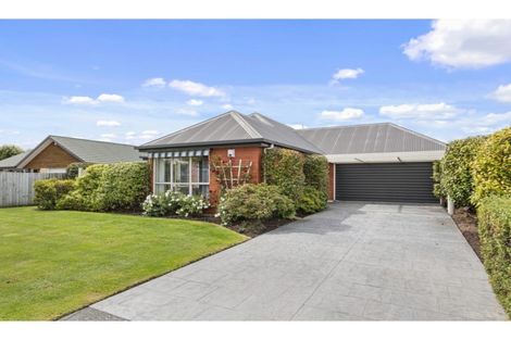 Photo of property in 19 Thornlea Place, Halswell, Christchurch, 8025