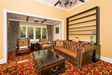 Photo of property in 15 Norwood Road, Bayswater, Auckland, 0622