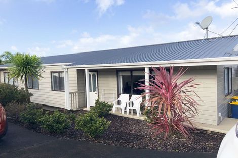 Photo of property in 8a Spring Grove, Henderson, Auckland, 0612
