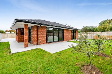 Photo of property in 18d Virginia Place, Whalers Gate, New Plymouth, 4310