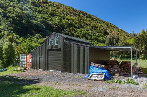 Photo of property in 497 Prices Valley Road, Prices Valley, Little River, 7591