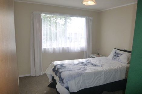 Photo of property in 25 Hartford Crescent, Totara Park, Upper Hutt, 5018