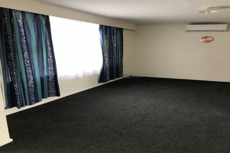 Photo of property in 9 Ada Street, Hokowhitu, Palmerston North, 4410