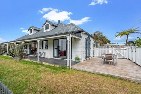 Photo of property in 741a Swanson Road, Swanson, Auckland, 0612