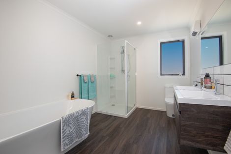 Photo of property in 42 Mcneil Street, Balclutha, 9230