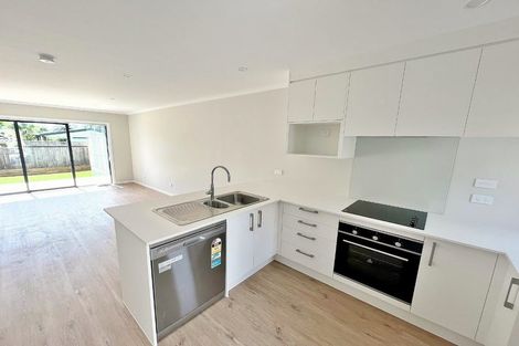 Photo of property in 18/125b Metcalfe Road, Ranui, Auckland, 0612