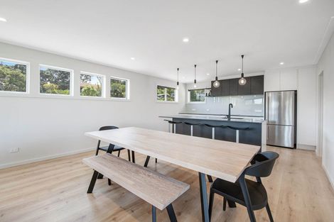 Photo of property in 1 Domain Crescent, Muriwai, Waimauku, 0881