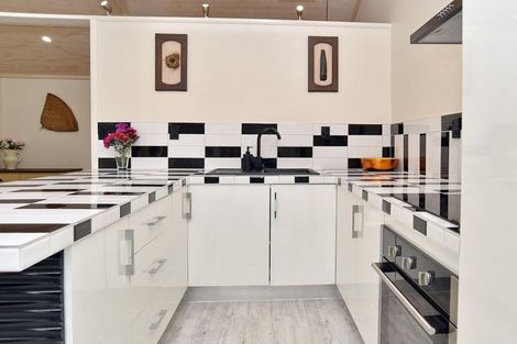 Photo of property in 7a Poulson Street, Addington, Christchurch, 8024