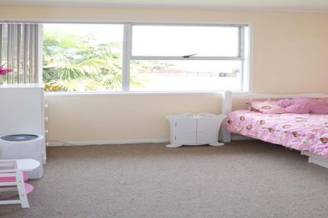 Photo of property in 34 Aarts Avenue, Manurewa, Auckland, 2102