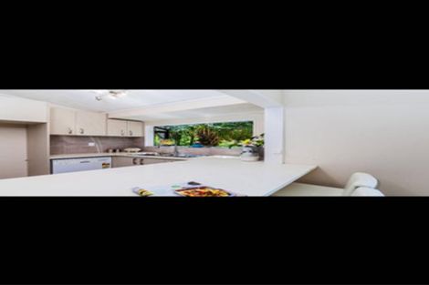 Photo of property in 43 Gosford Drive, Botany Downs, Auckland, 2010