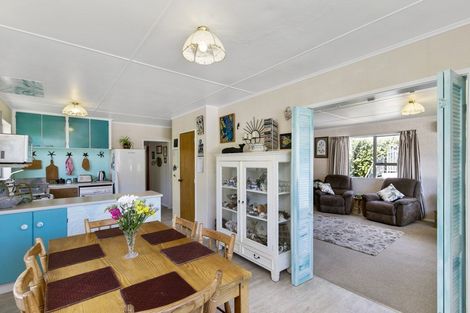 Photo of property in 9 Frobisher Street, Island Bay, Wellington, 6023