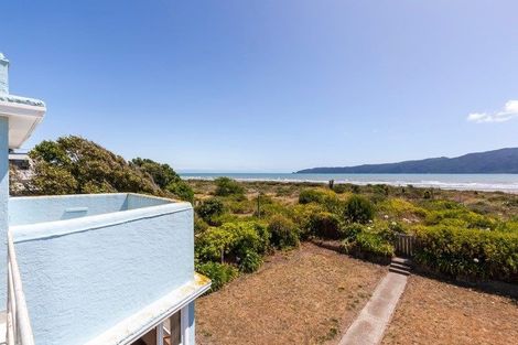 Photo of property in 79 Manly Street, Paraparaumu Beach, Paraparaumu, 5032