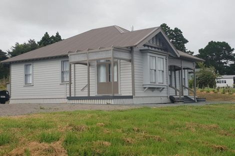 Photo of property in 21 Shine Road, South Head, Helensville, 0874