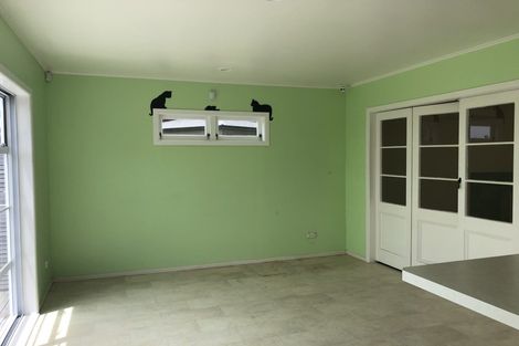 Photo of property in 3 Armagh Road, Blockhouse Bay, Auckland, 0600