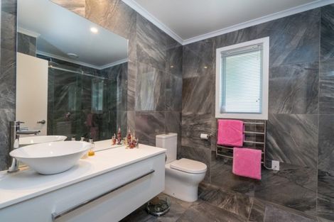 Photo of property in 6 Huka Heights Drive, Rangatira Park, Taupo, 3330