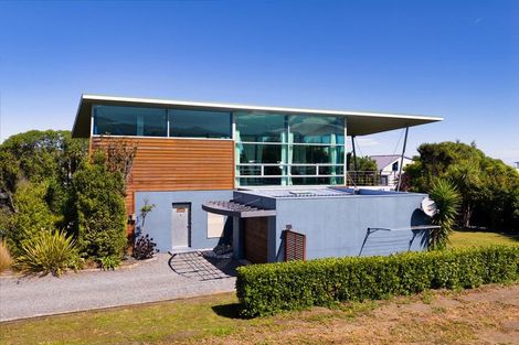 Photo of property in 13 Kotare Place, South Bay, Kaikoura, 7300