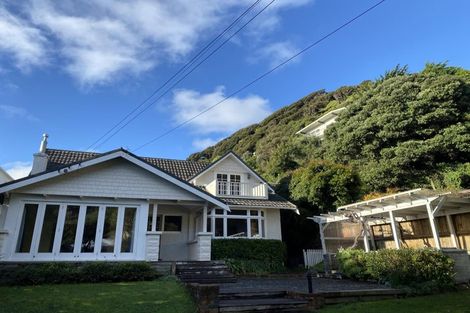 Photo of property in 23 Nikau Street, Eastbourne, Lower Hutt, 5013