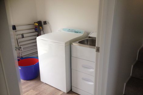 Photo of property in 8 Lavender Close, Spotswood, New Plymouth, 4310