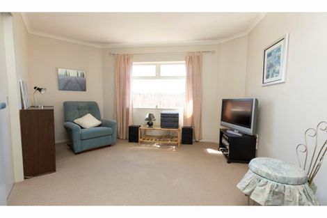 Photo of property in 36 Elan Place, Stanmore Bay, Whangaparaoa, 0932