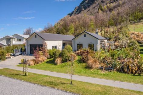 Photo of property in Butel Park, 67 Essex Avenue, Arrowtown, 9302