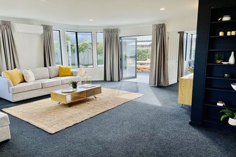 Photo of property in 103 Inwoods Close, Parklands, Christchurch, 8083