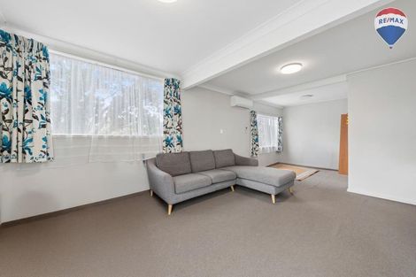 Photo of property in 39 Thurleigh Grove, Karori, Wellington, 6012