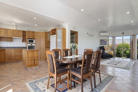 Photo of property in 18 Park Lane, Waitara, 4320