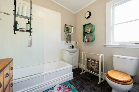 Photo of property in 31 Rifle Range Road, Dinsdale, Hamilton, 3204