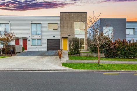 Photo of property in 9 Ambar Ridge Avenue, Massey, Auckland, 0614
