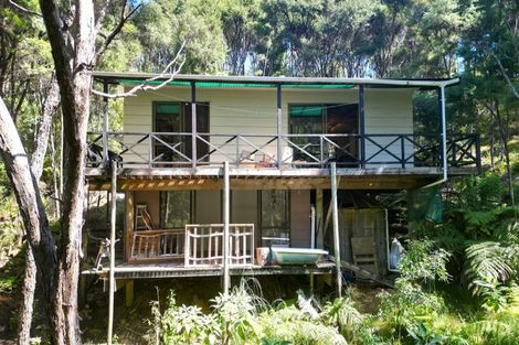 Photo of property in 48 Schoolhouse Bay Road, Kawau Island, 0920