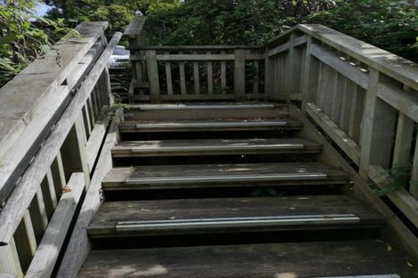 Photo of property in 4 Leadley Lane, Tawa, Wellington, 5028