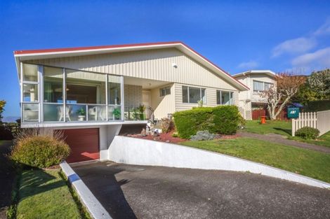 Photo of property in 33 Truscott Avenue, Johnsonville, Wellington, 6037
