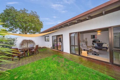 Photo of property in 20 Puketotara Street, Highlands Park, New Plymouth, 4312