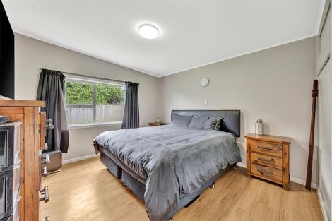 Photo of property in 5 Oak Avenue, Nawton, Hamilton, 3200