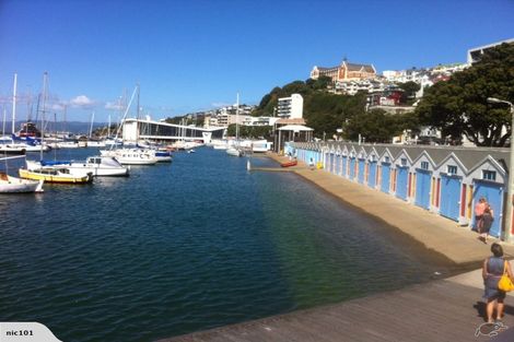 Photo of property in 82 Oriental Parade, Oriental Bay, Wellington, 6011