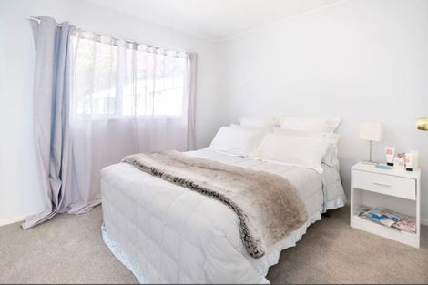 Photo of property in 106 Spinella Drive, Bayview, Auckland, 0629