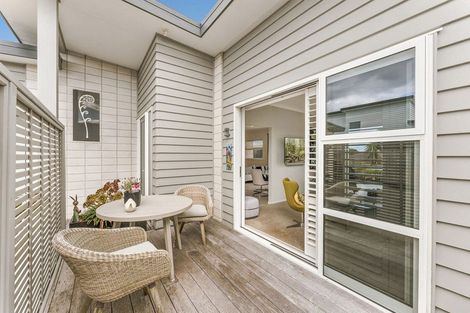 Photo of property in 37 Excelsa Place, Papamoa Beach, Papamoa, 3118