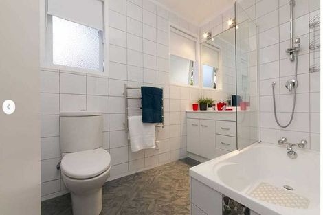 Photo of property in 28 Tabitha Crescent, Henderson, Auckland, 0612