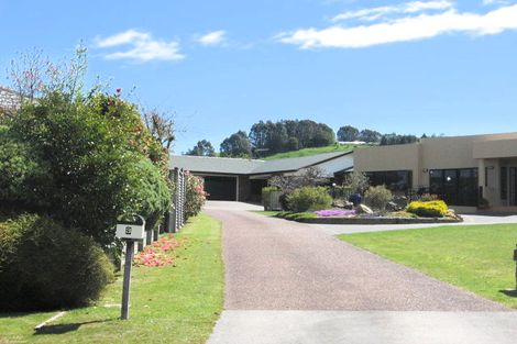 Photo of property in 1/3 Amoroa Place, Acacia Bay, Taupo, 3330