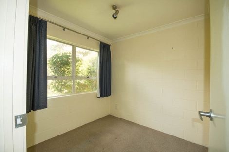 Photo of property in 2/138 Rangatira Road, Beach Haven, Auckland, 0626