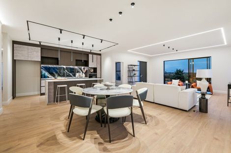 Photo of property in 28 Evergreen Parade, Rosehill, Papakura, 2113