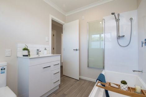 Photo of property in 38 Native Road, Pukekawa, Tuakau, 2696