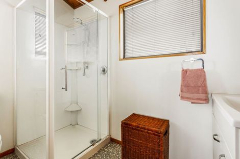 Photo of property in 14a Chablis Place, Henderson, Auckland, 0612