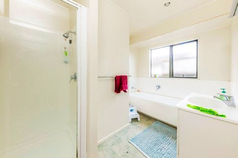 Photo of property in 2/32 Limond Street, Randwick Park, Auckland, 2105
