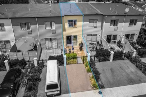 Photo of property in 32/11 Ray Small Drive, Papakura, 2110