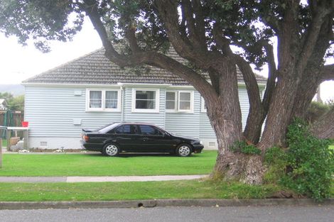 Photo of property in 57 Durham Crescent, Fairfield, Lower Hutt, 5011