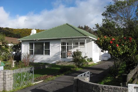 Photo of property in 9 Wainuiomata Road, Wainuiomata, Lower Hutt, 5014